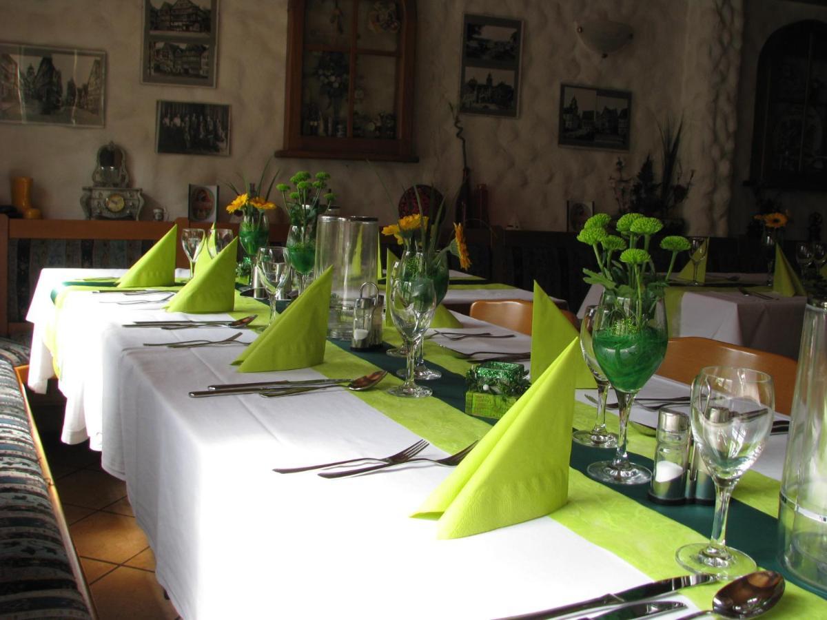 Restaurant / Pension Mainzer Tor Alsfeld Exterior photo