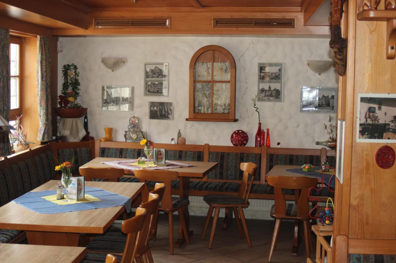 Restaurant / Pension Mainzer Tor Alsfeld Exterior photo